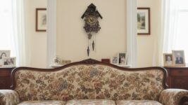 Wall cuckoo clocks