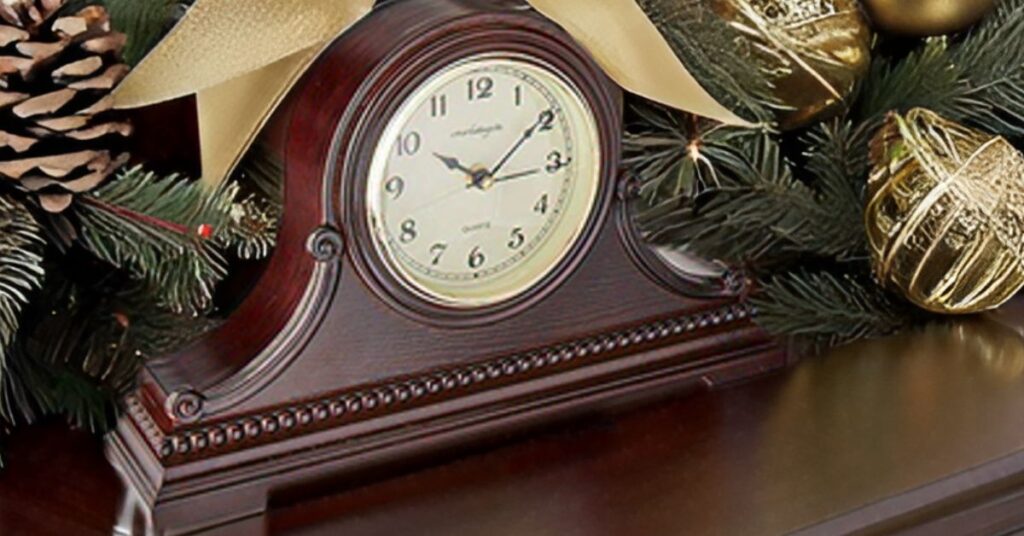 mantel clock with hourly chime