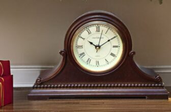 old time mantel clock